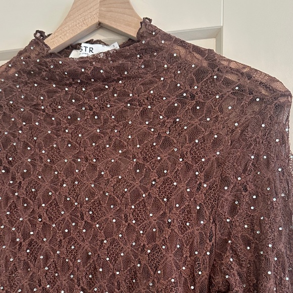 ASTR the Label Kourtney Dress in Brown - Picture 2 of 7